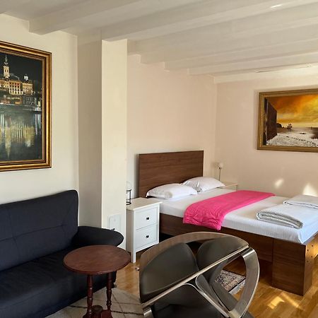 Zemoon Apartment Belgrado Esterno foto